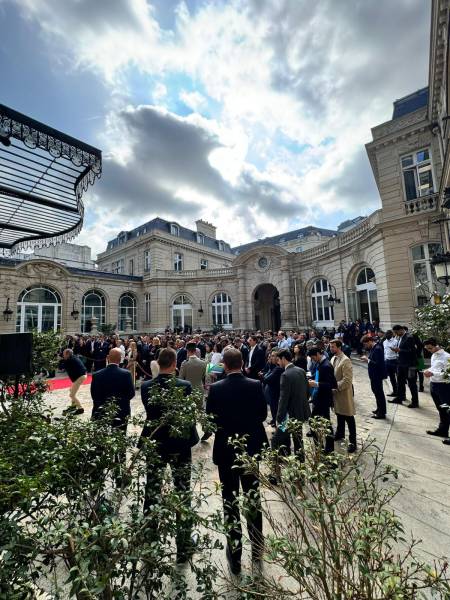 Micro HF shure; prestataire technique sur paris pour louer du matériel de sonorisation pour évènements entreprise