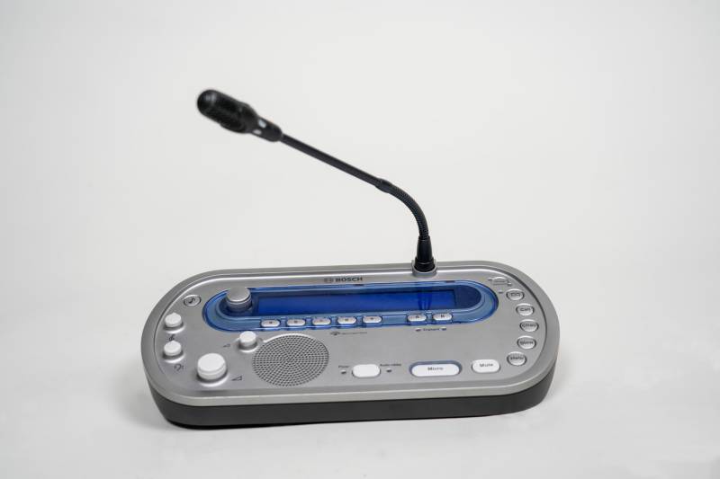 Pupitre de traduction Bosch à louer sur Paris